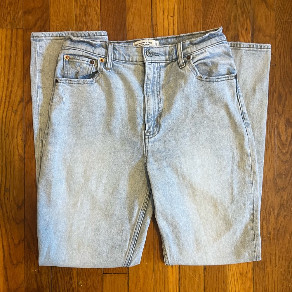 Abercrombie 90s Slim Straight Jeans